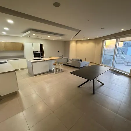 Hotel Dream Penthouse *